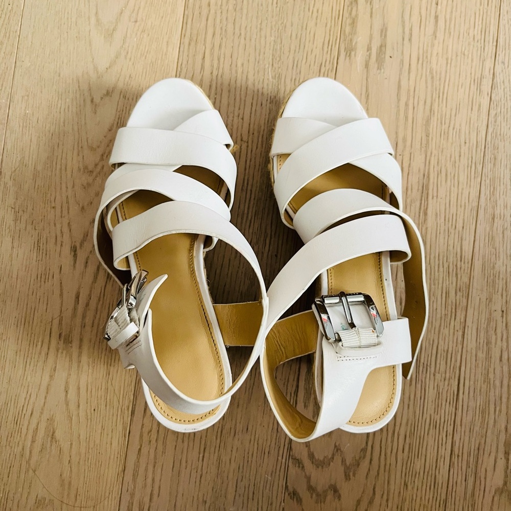 Like new Michael Kors  sandals